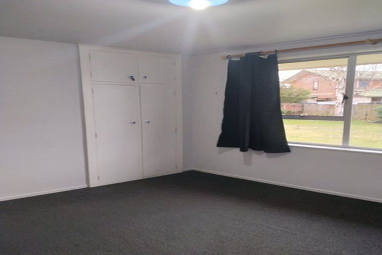 Photo of property in 29 Valecrest Avenue, Parklands, Christchurch, 8083