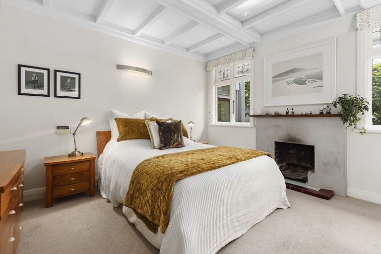 Photo of property in 6 Lochiel Road, Khandallah, Wellington, 6035