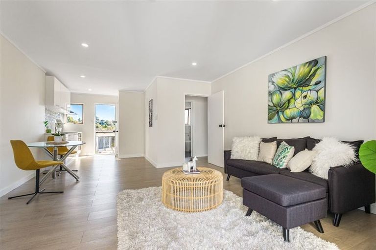 Photo of property in 5/31 Blease Street, New Lynn, Auckland, 0600