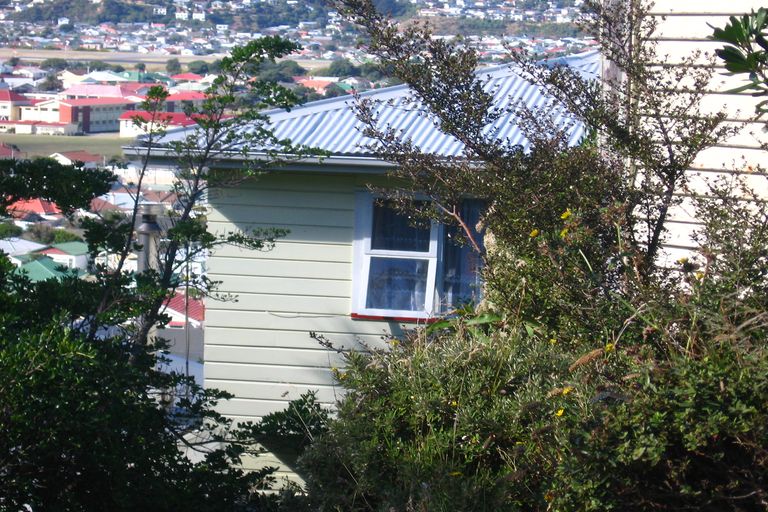 Photo of property in 12 Buckingham Street, Melrose, Wellington, 6023