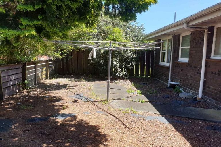 Photo of property in 2/88a East Tamaki Road, Papatoetoe, Auckland, 2025