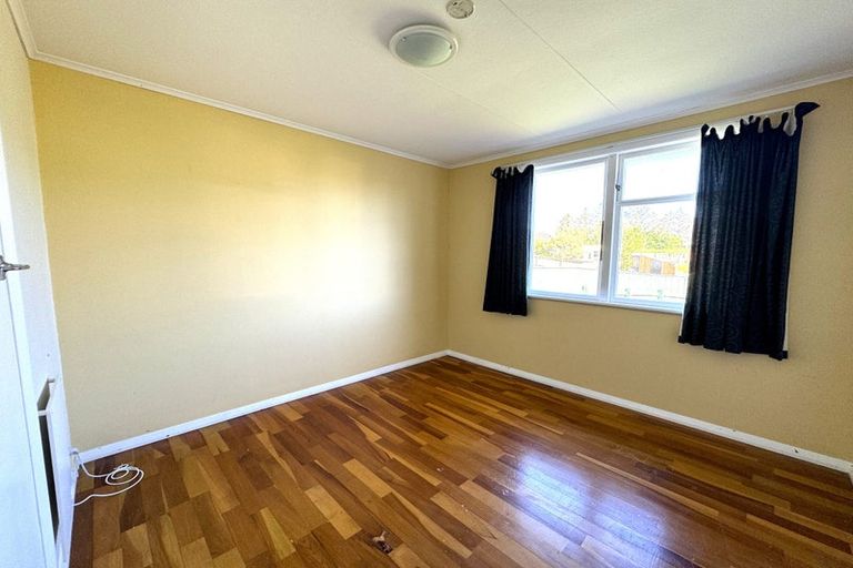 Photo of property in 3 Kupe Place, Highbury, Palmerston North, 4412