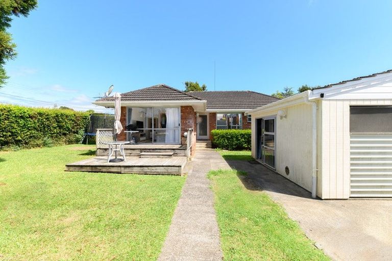 Photo of property in 72 Salisbury Road, Birkdale, Auckland, 0626