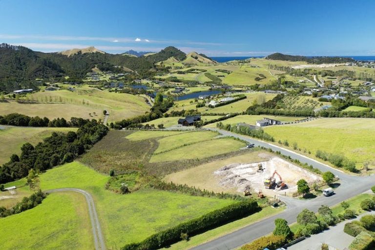 Photo of property in 582 Barrier View Road, Mangawhai, 0573