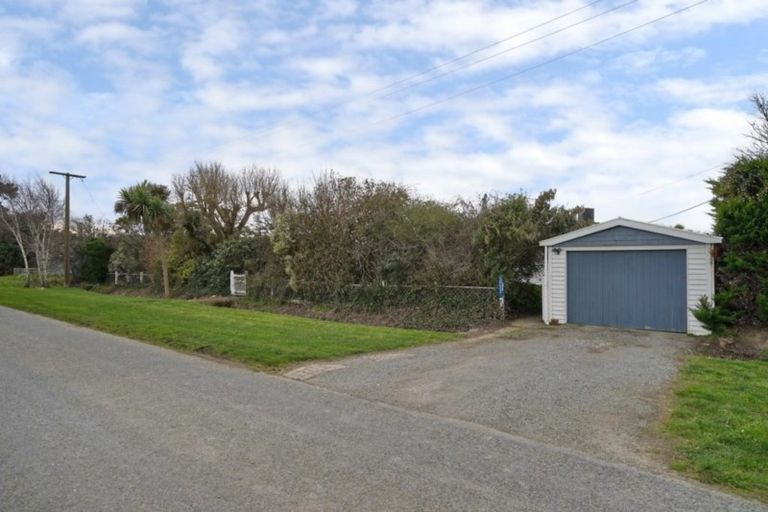 Photo of property in 494 Lake Road South, Leeston, 7683