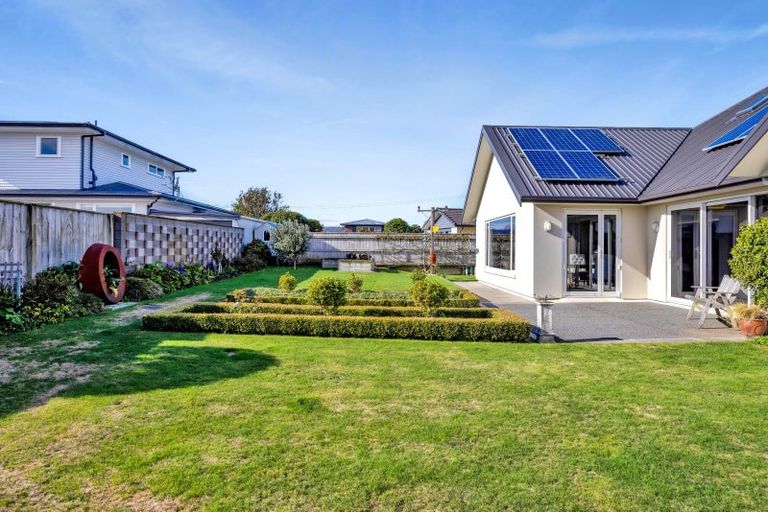 Photo of property in 4 Nikau Place, Hawera, 4610