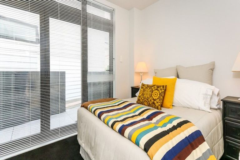 Photo of property in 2/10 Rose Road, Grey Lynn, Auckland, 1021