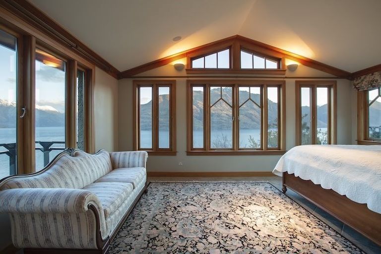 Photo of property in 2 Vanguard Lane, Fernhill, Queenstown, 9300