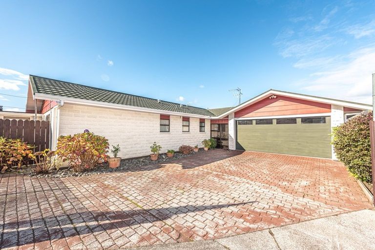 Photo of property in 18 Parkdale Drive, Aramoho, Whanganui, 4500