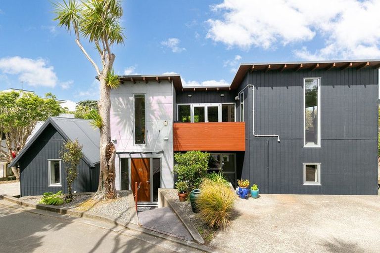 Photo of property in 15b Perth Street, Ngaio, Wellington, 6035