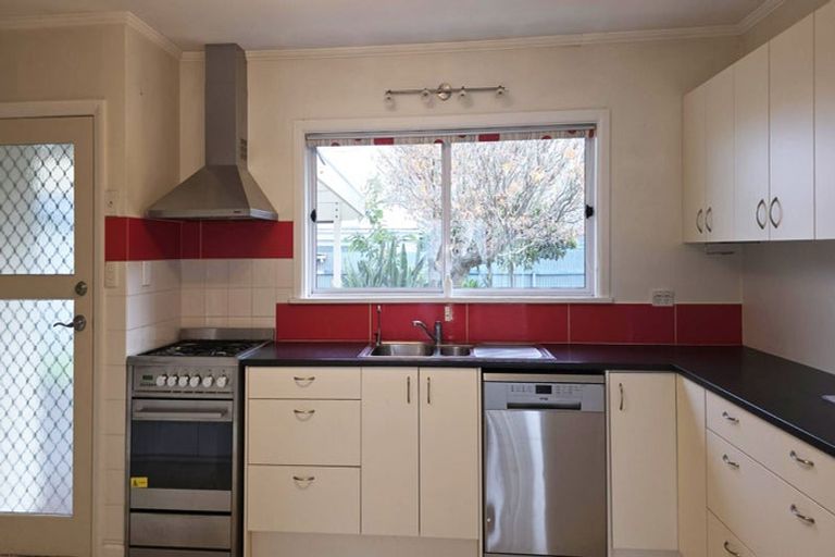 Photo of property in 41 James Foley Avenue, Pirimai, Napier, 4112