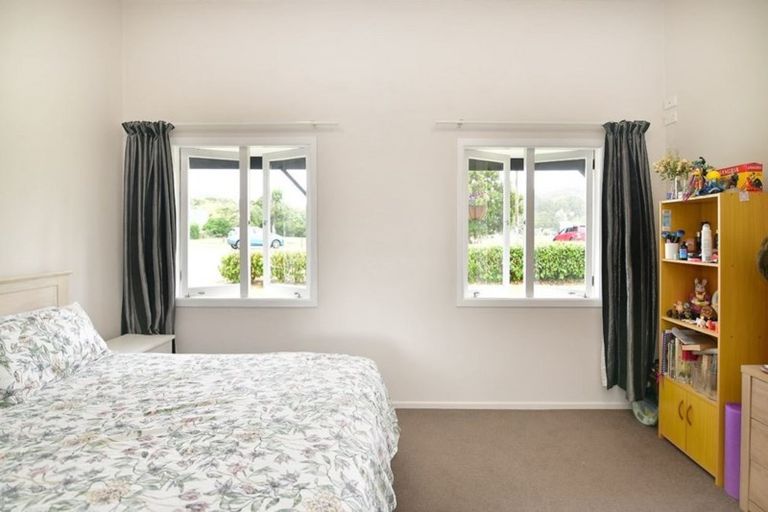 Photo of property in 1097 Kahikatea Flat Road, Waitoki, Kaukapakapa, 0871