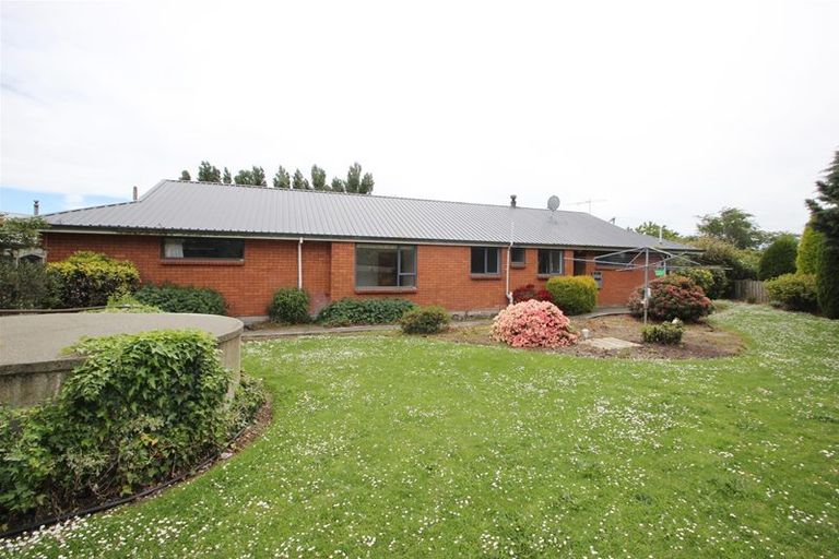 Photo of property in 50 Morton Street, Edendale, 9825