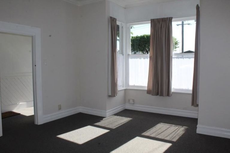 Photo of property in 19 Law Street, Caversham, Dunedin, 9012