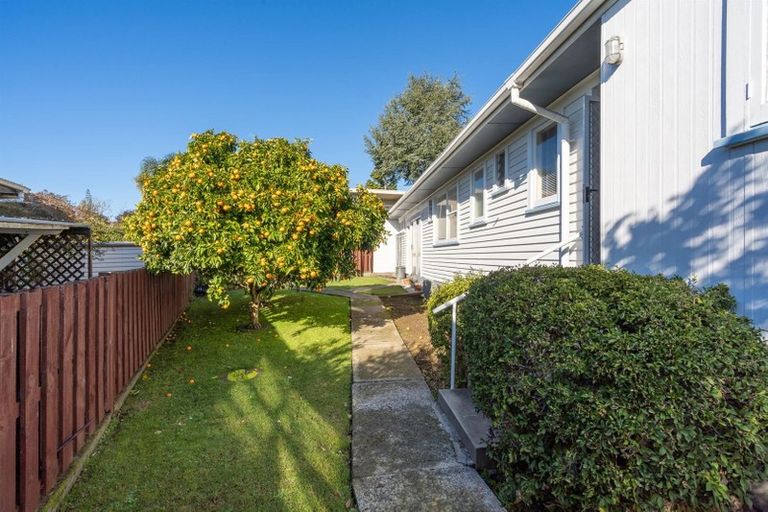 Photo of property in 32 Resthill Crescent, Glenview, Hamilton, 3206