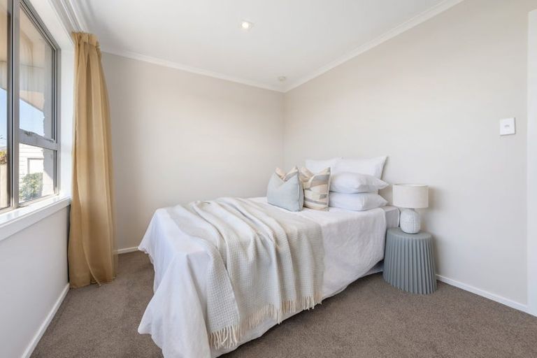 Photo of property in 39 Inwoods Road, Parklands, Christchurch, 8083