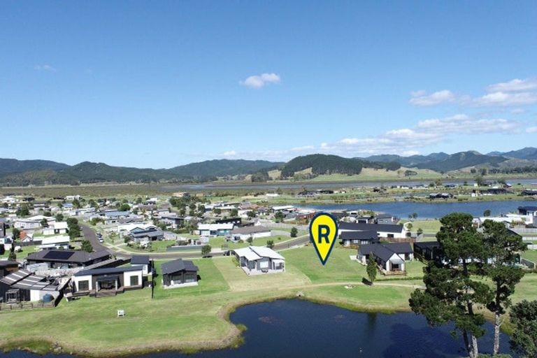Photo of property in 107 Rangiora Crescent, Matarangi, Whitianga, 3592