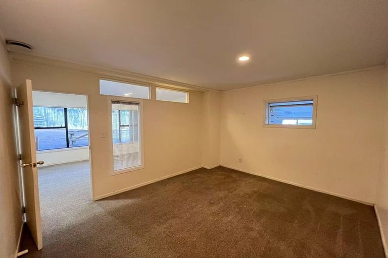 Photo of property in 200 Clovelly Road, Bucklands Beach, Auckland, 2012