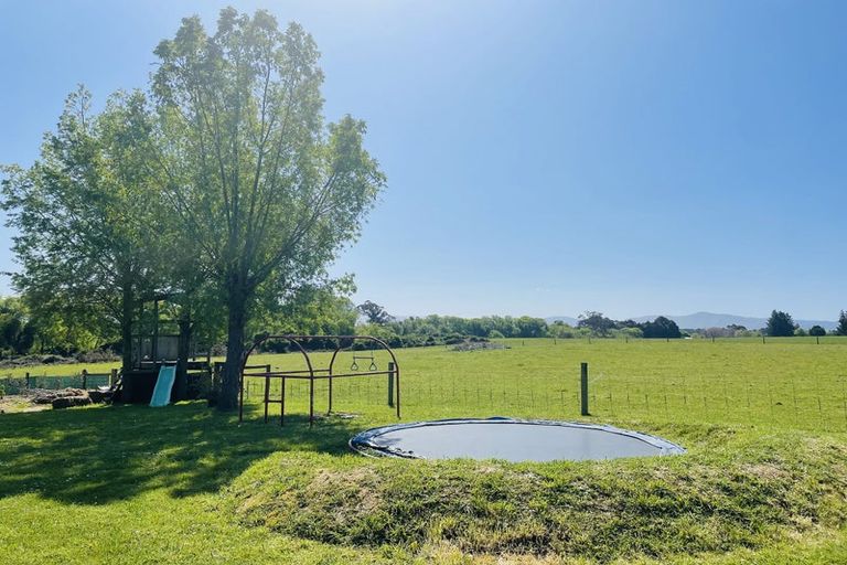 Photo of property in 149 Loburn Whiterock Road, Loburn, Rangiora, 7472