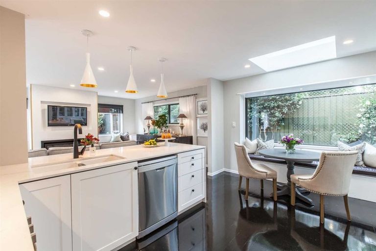 Photo of property in 82b Idris Road, Fendalton, Christchurch, 8052