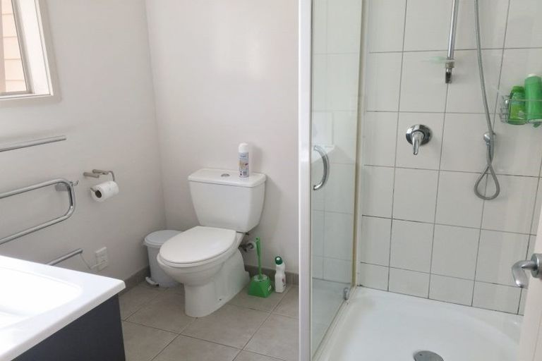 Photo of property in 8 Perrow Street, Wanaka, 9305