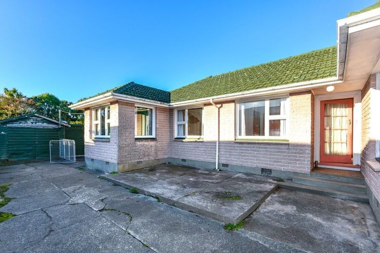 Photo of property in 30 Reynolds Avenue, Bishopdale, Christchurch, 8053