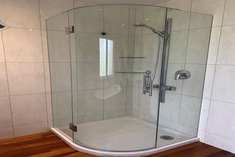 Photo of property in 26 West Lynn Road, Titirangi, Auckland, 0604