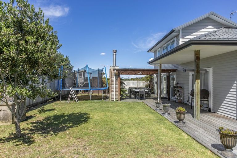 Photo of property in 87 Beatty Road, Pukekohe, 2120