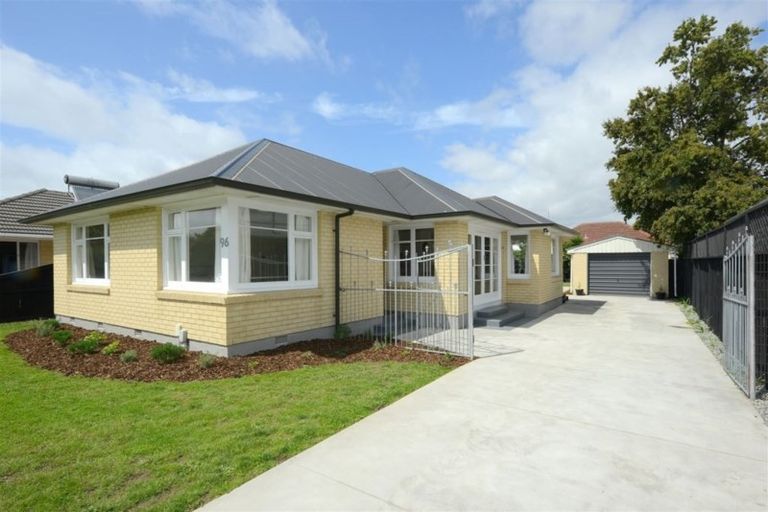 Photo of property in 96 Bickerton Street, Wainoni, Christchurch, 8061