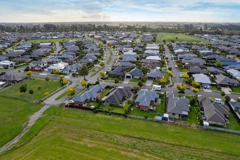 Photo of property in 4 Sutherland Drive, Kaiapoi, 7630