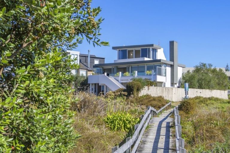 Photo of property in 12 Parry Court, Omaha, 0986