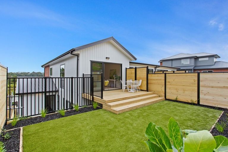 Photo of property in 27 Barrel Crescent, Swanson, Auckland, 0614