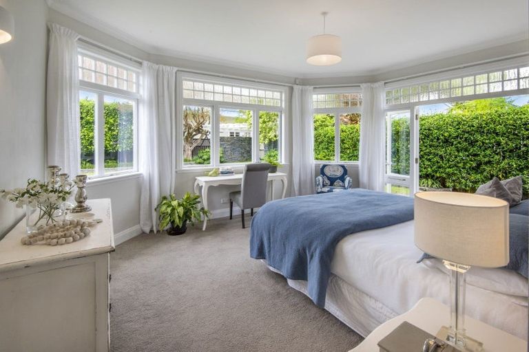 Photo of property in 52 Cheltenham Road, Devonport, Auckland, 0624