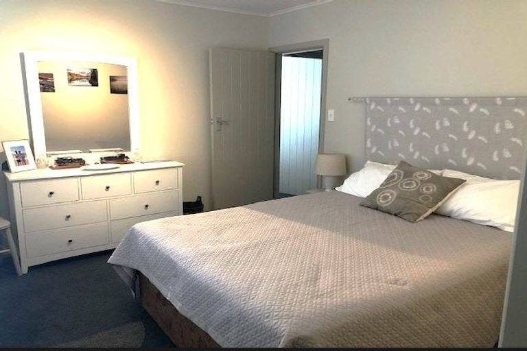 Photo of property in 102 East Street, Greytown, 5712