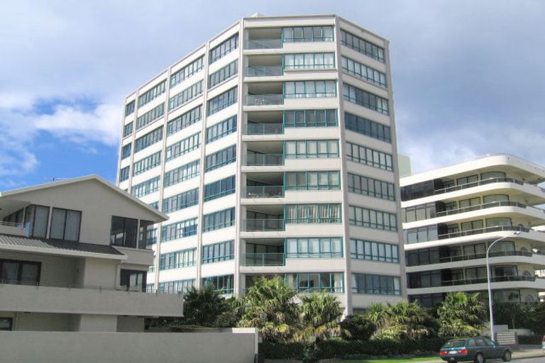 Photo of property in Grand Pacific, 15bg Maunganui Road, Mount Maunganui, 3116
