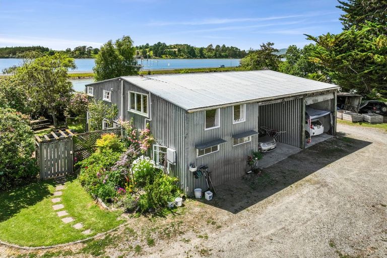 Photo of property in 11 Weka Road, Tasman, Upper Moutere, 7175