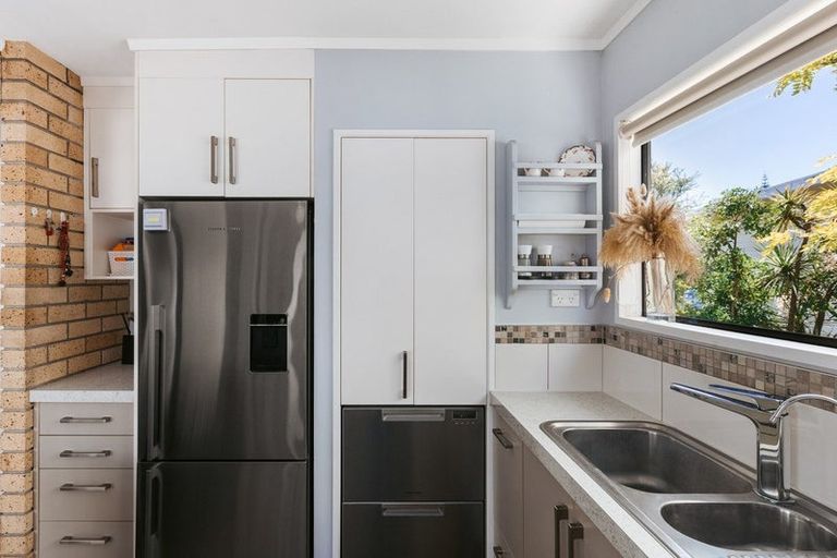 Photo of property in 39 Westwood Street, Bellevue, Tauranga, 3110