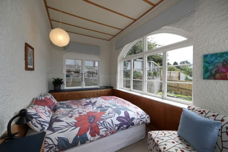 Photo of property in 23 Guys Hill Road, Hospital Hill, Napier, 4110