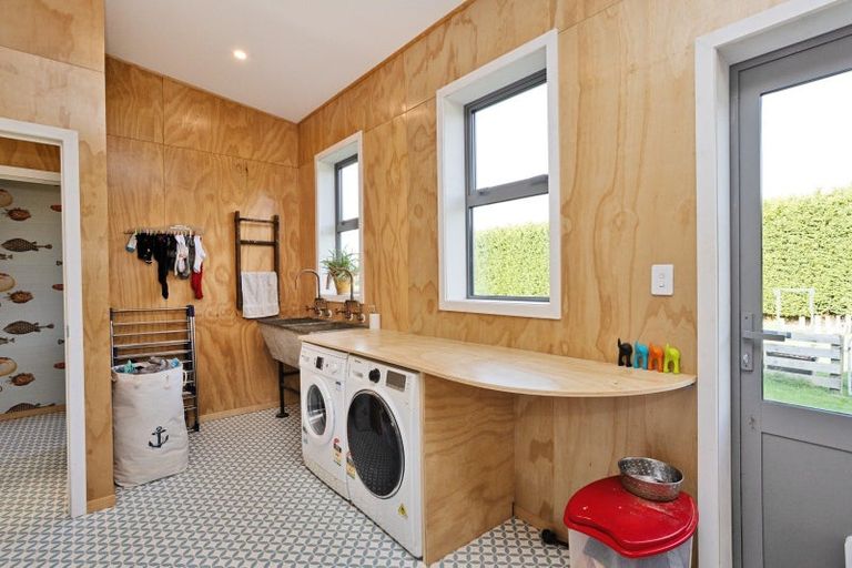 Photo of property in 124 Fairweather Road, Mill Road, Invercargill, 9872