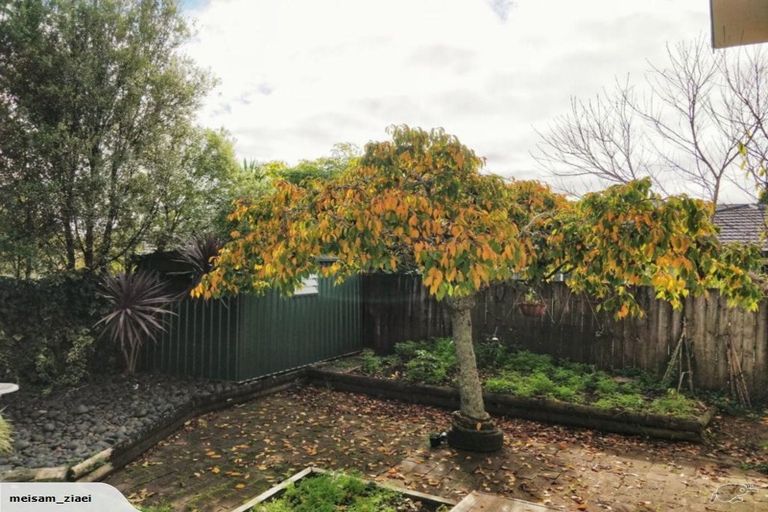 Photo of property in 75a Sturges Road, Henderson, Auckland, 0612