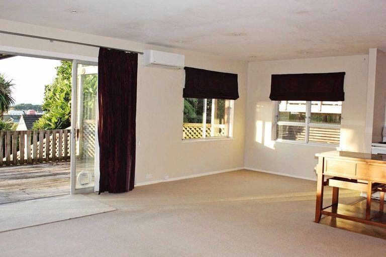 Photo of property in 164c Vivian Street, New Plymouth, 4310