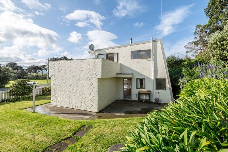 Photo of property in 72 Lake Ferry Road, Lake Ferry, Featherston, 5772