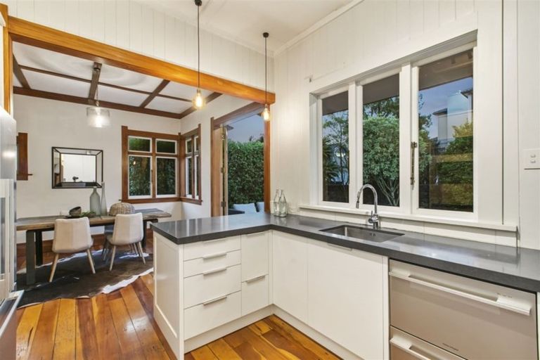 Photo of property in 33 Wairiki Road, Mount Eden, Auckland, 1024