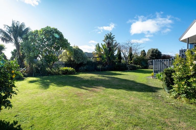 Photo of property in 85 Le Quesne Road, Bay View, Napier, 4104