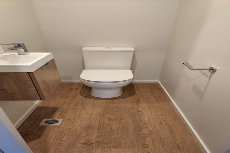 Photo of property in 4/48 Glen Road, Stokes Valley, Lower Hutt, 5019