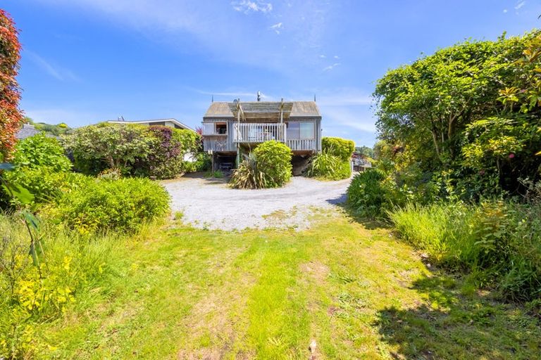 Photo of property in 10 Dorothy Drive, Acacia Bay, Taupo, 3330