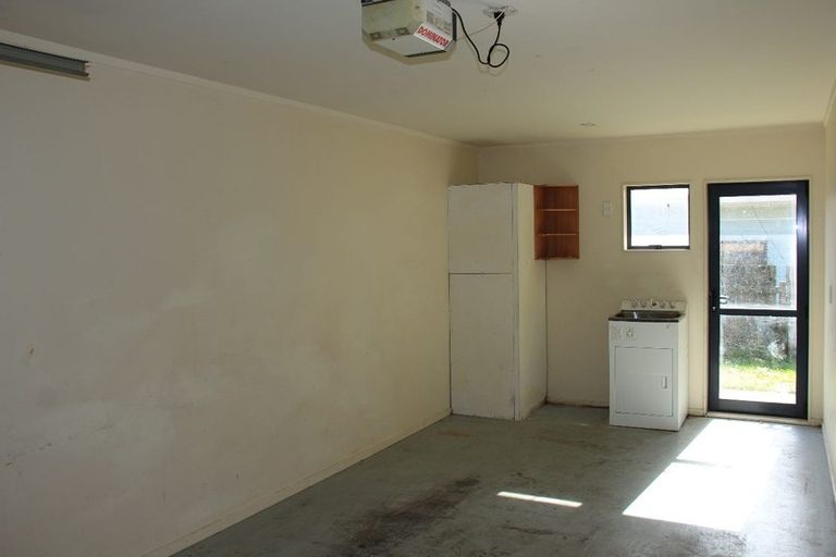 Photo of property in 5 Carlas Way, Ranui, Auckland, 0612