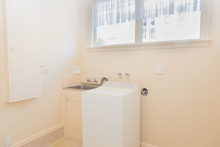 Photo of property in 65 Parkstone Avenue, Ilam, Christchurch, 8041