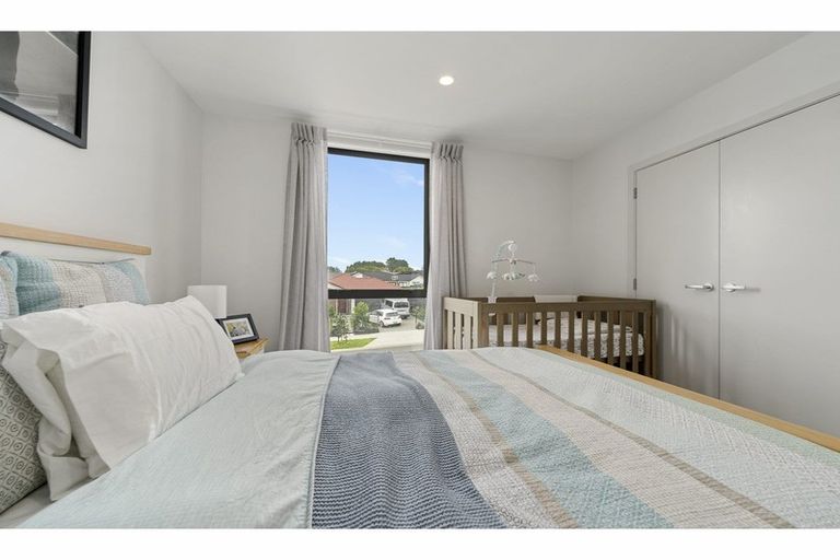 Photo of property in 2/46 Jane Maree Road, Kumeu, 0810