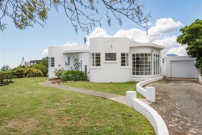 Photo of property in 139 Princes Drive, Britannia Heights, Nelson, 7010